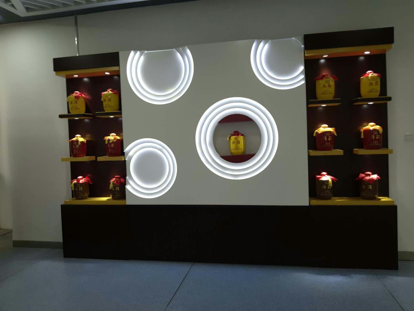 烤漆展柜 烤漆展柜